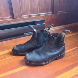 Blundstone chisel toe